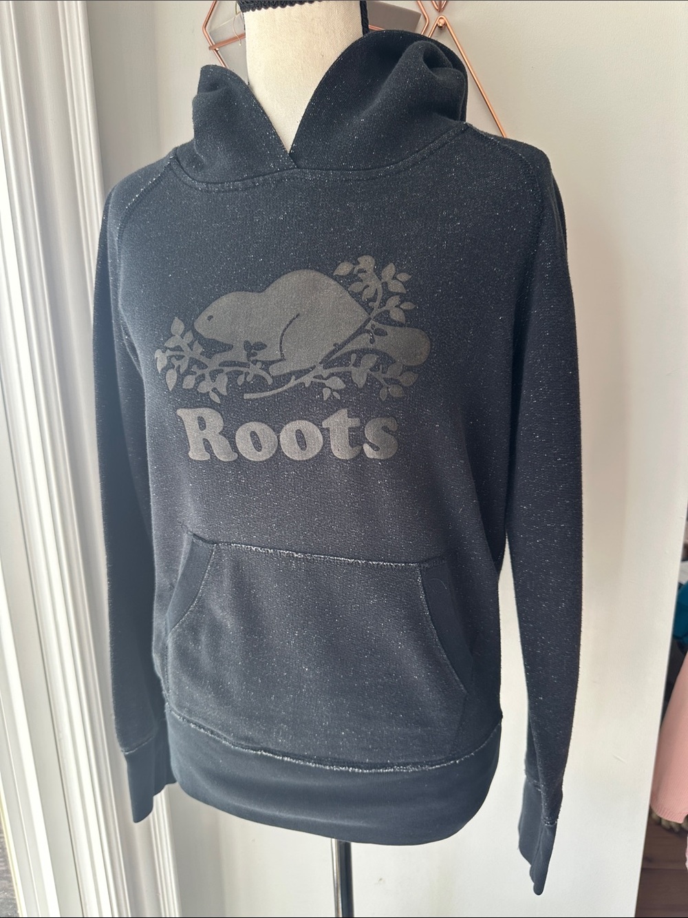 ROOTS Heather Black Dark Gray Hoodie Beaver Logo Sweater Sweatshirt XXS 2 4